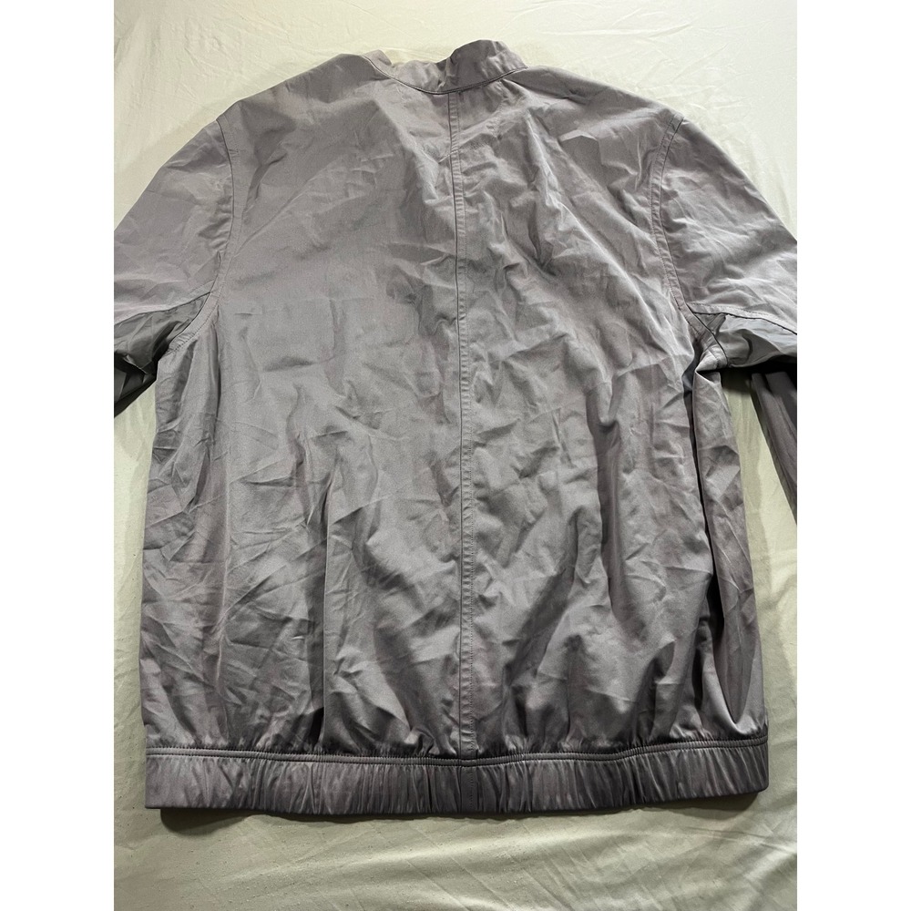 Nike Shield Mens XL Grey Full Zip Running Jacket Windbreaker Lightweight - Picture 2 of 9